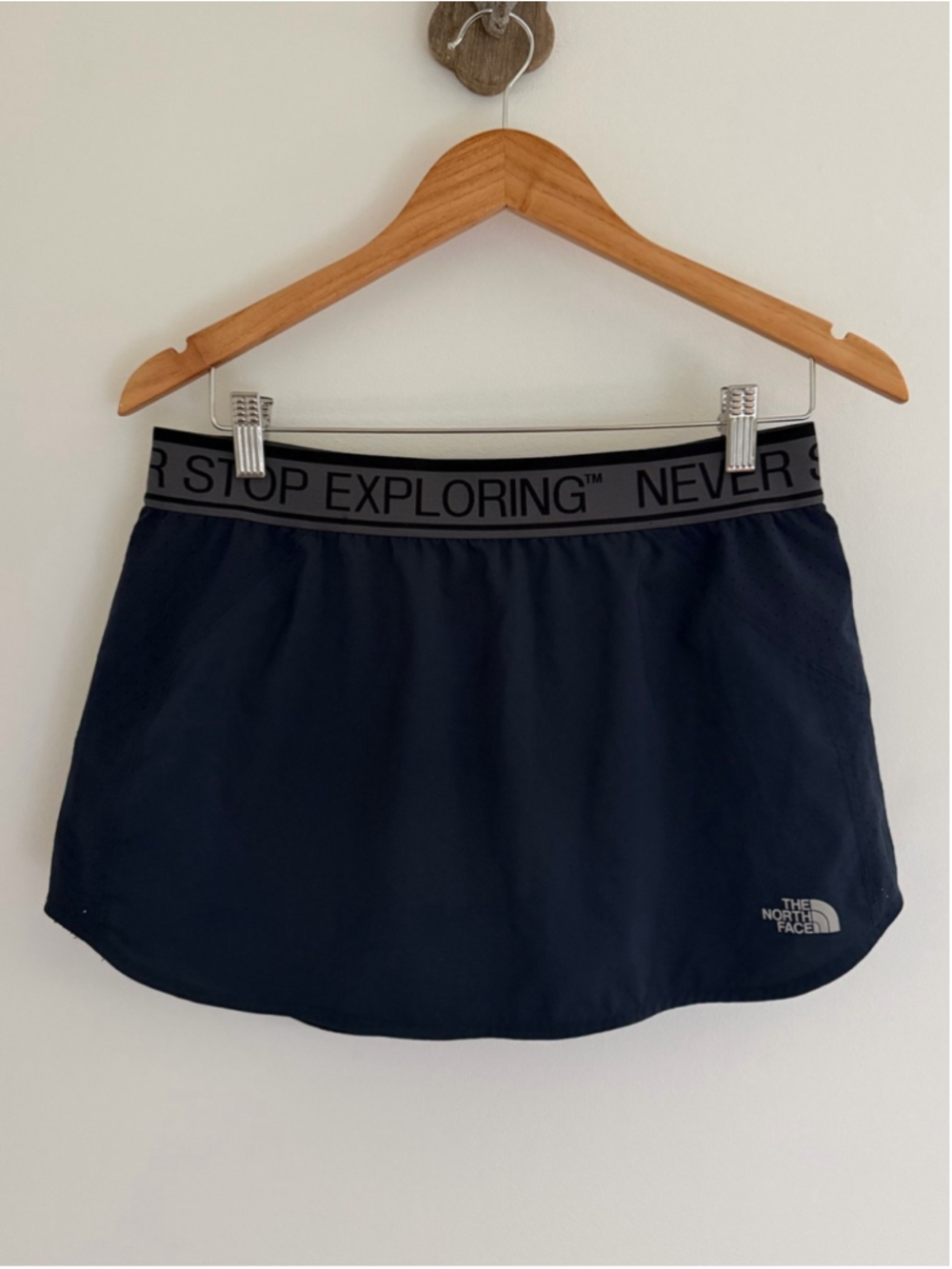 The North Face Never Stop Exploring FlashDry Navy Run Skort M